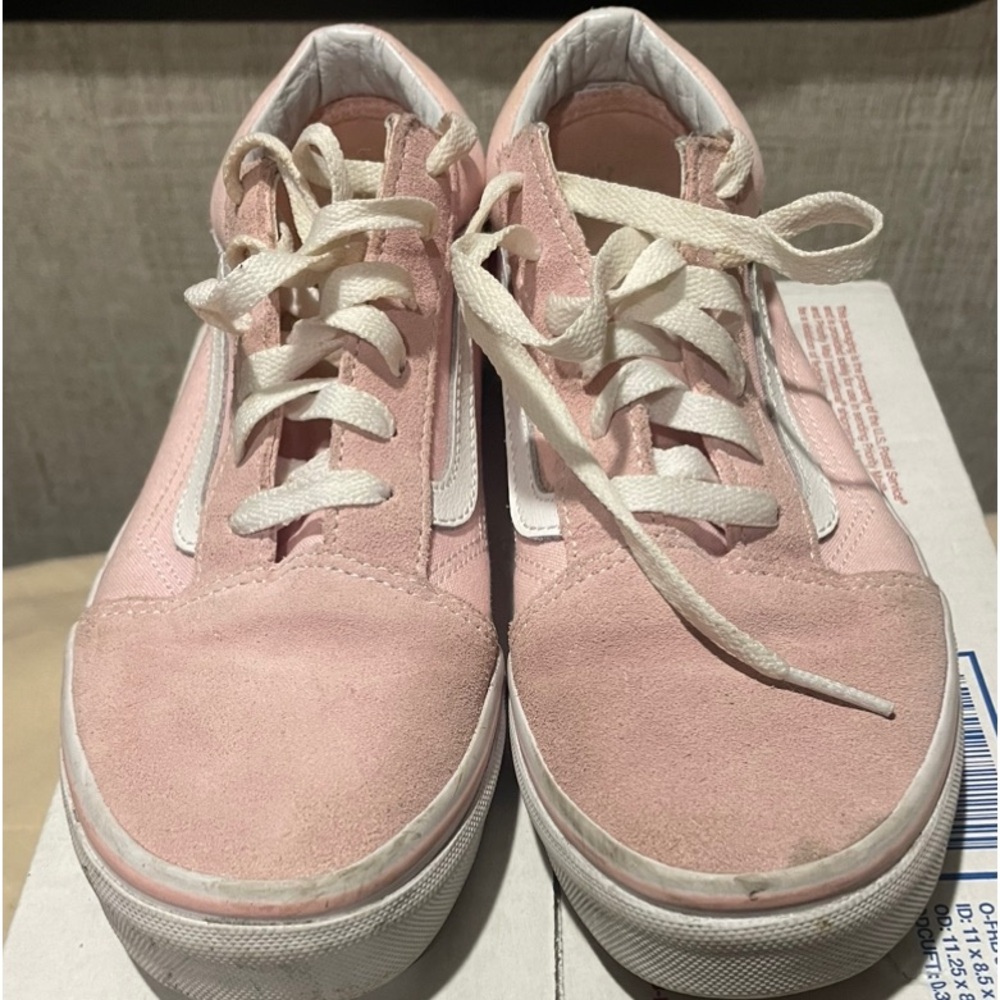 VANS US Kids Size 5 LIGHT PINK SUEDE; Good Preloved Condition, Ships Same Day